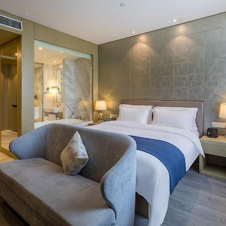 Sawadika Hotel Nakhon Sawan Buitenkant foto